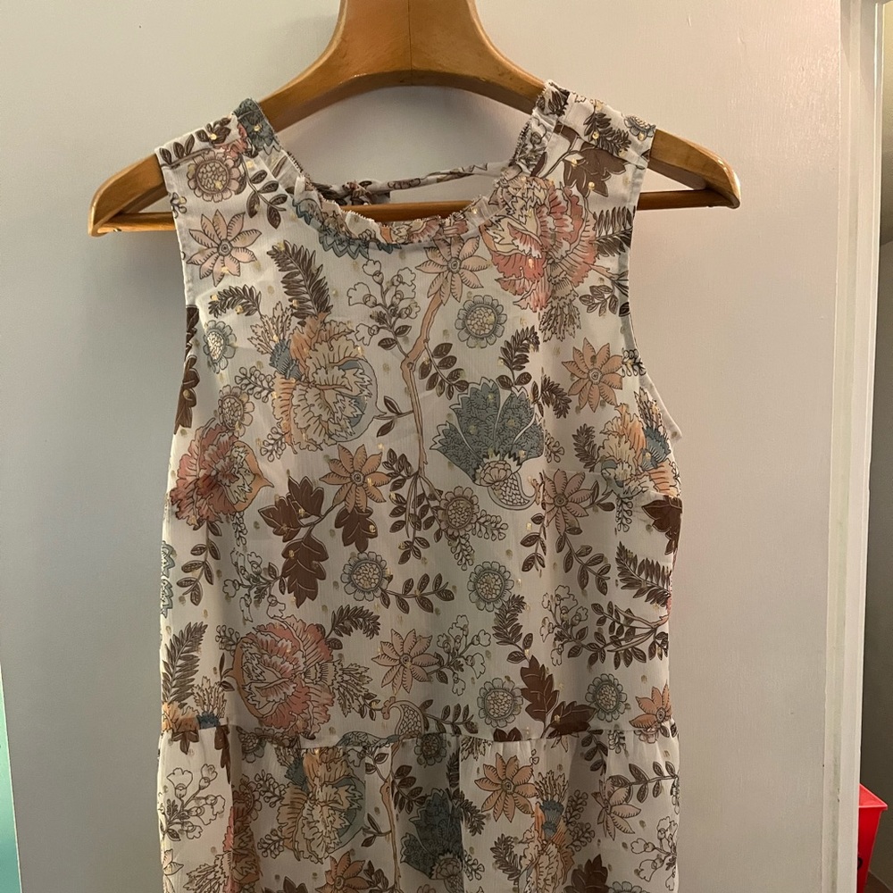 Sleeveless Loft blouse